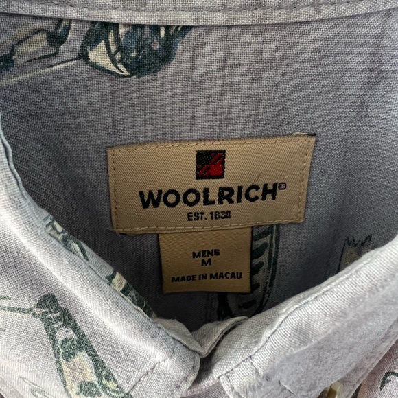 CLEARANCE Men’s M Blue Woolrich Fishing Lures Button Down Short Sleeve Shirt - Picture 6 of 10